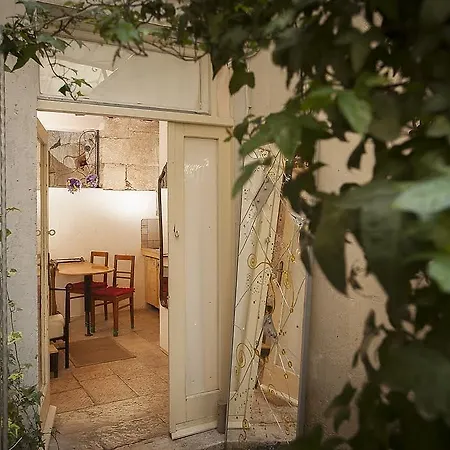 Dioklecian Wall Guest house